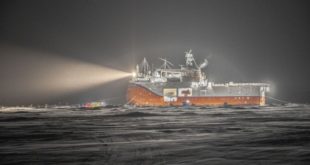Станция «Северный полюс» продолжает исследования в Арктике