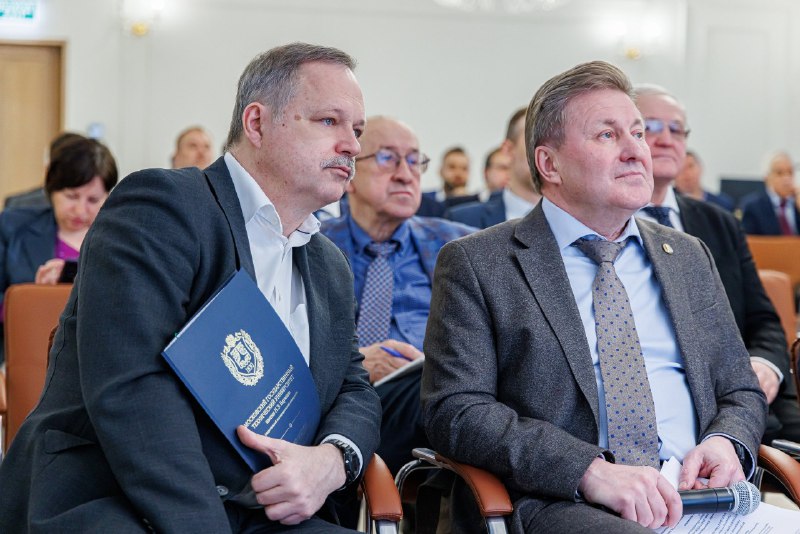 Заседание Совета главных конструкторов ОАК в МГТУ