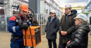 Визит министра на завод ОСК «Янтарь»