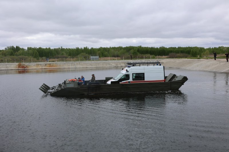 Гусеничная баржа Ростеха: помощь в преодолении водных преград
