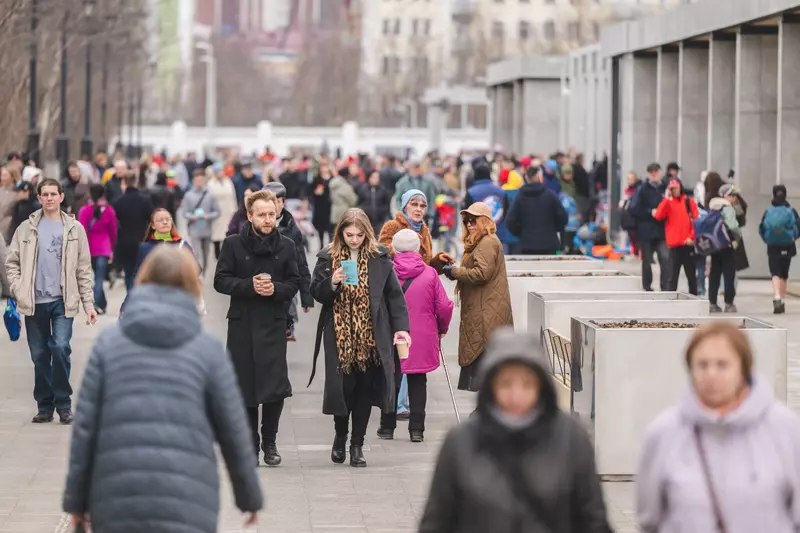 В Мурманске после реконструкции открылась пешеходная улица Ленинградская