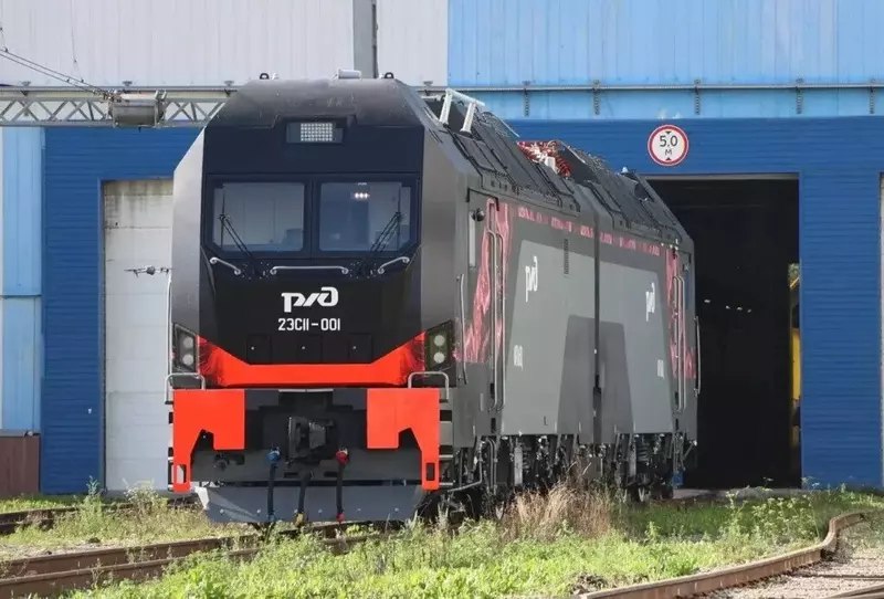 Российский локомотив 2ЭС11 «Орлец» успешно прошел испытания Российский локомотив 2ЭС11 «Орлец» успешно прошел испытания