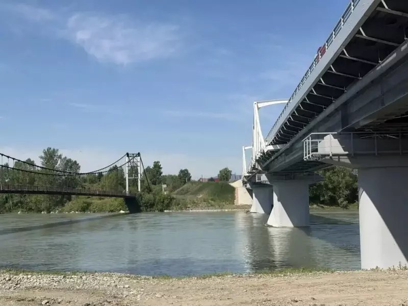 В Республике Алтай открыли новый мост через Катунь