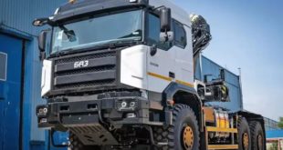 Новые российские тягачи БАЗ с КМУ и лесовоз на шасси 6×6
