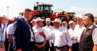 Ростсельмаш поставил новую сельхозтехнику в Татарстан