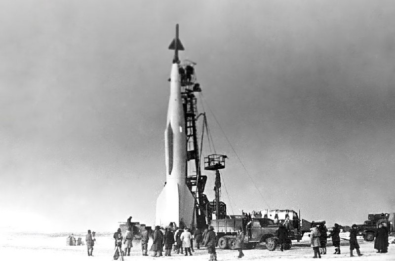 Четыре минуты невесомости: первый успешный полёт собак в космос 75 лет назад