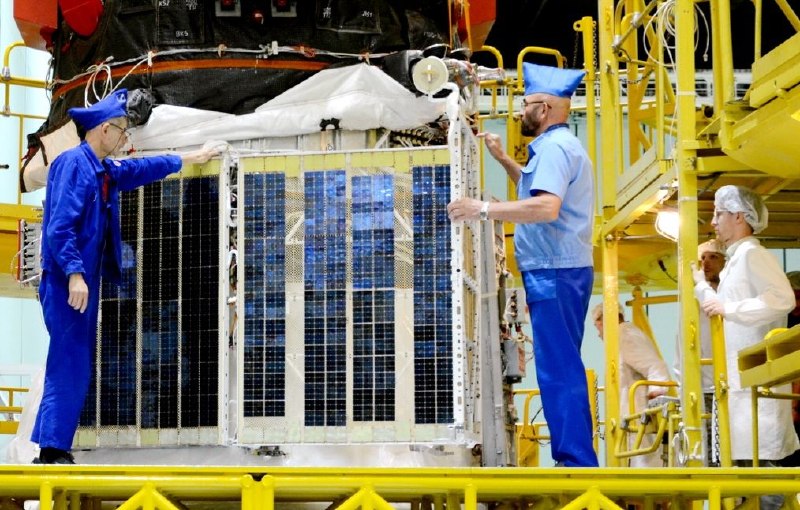 Солнечные батареи «Прогресса МС-35» прошли контрольную засветку перед полётом Солнечные батареи «Прогресса МС-35» прошли контрольную засветку перед полётом