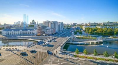 В центре Москвы открыли новый пешеходный мост у ГЭС-2