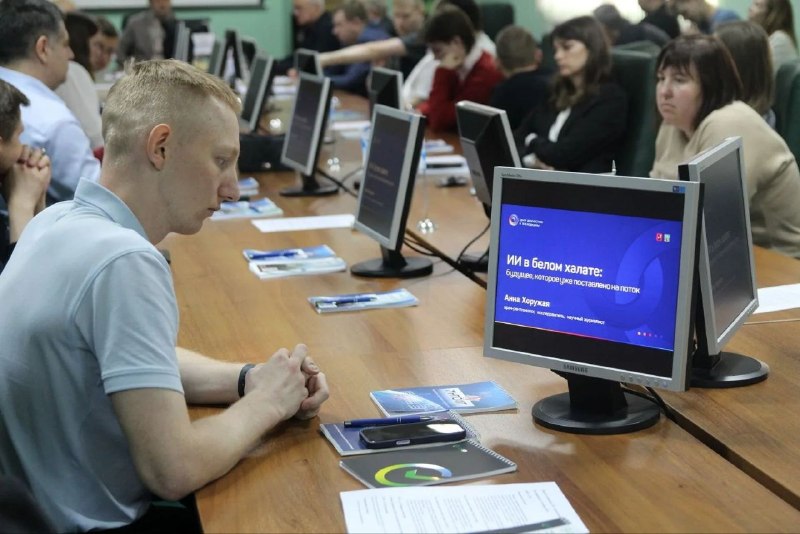 Молодые специалисты Роскосмоса обсудили применение ИИ в космической отрасли