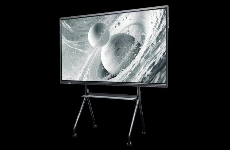 «Гравитон» выпустил интерактивные панели с российским процессором и 4K-экранами