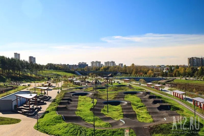 В Кемерове открыли новый парк с мостом и памятником Александру Невскому