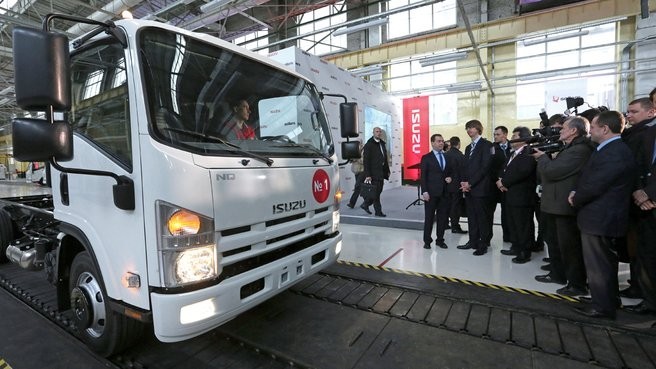 На УАЗе запущено производство легкотоннажных грузовиков ISUZU по технологии полного цикла
