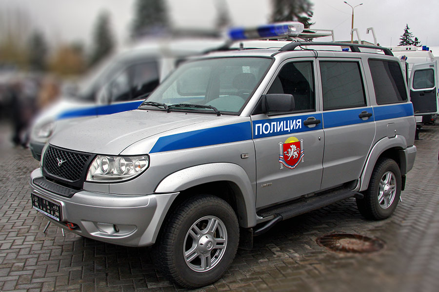 Крымская полиция получила более 70 новых автомашин
