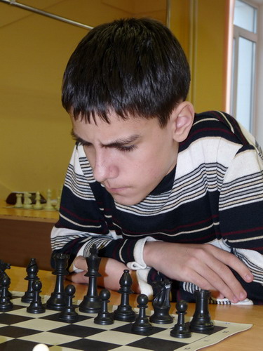19-летний шахматист из Алтайского края стал победителем международного турнира в Венгрии