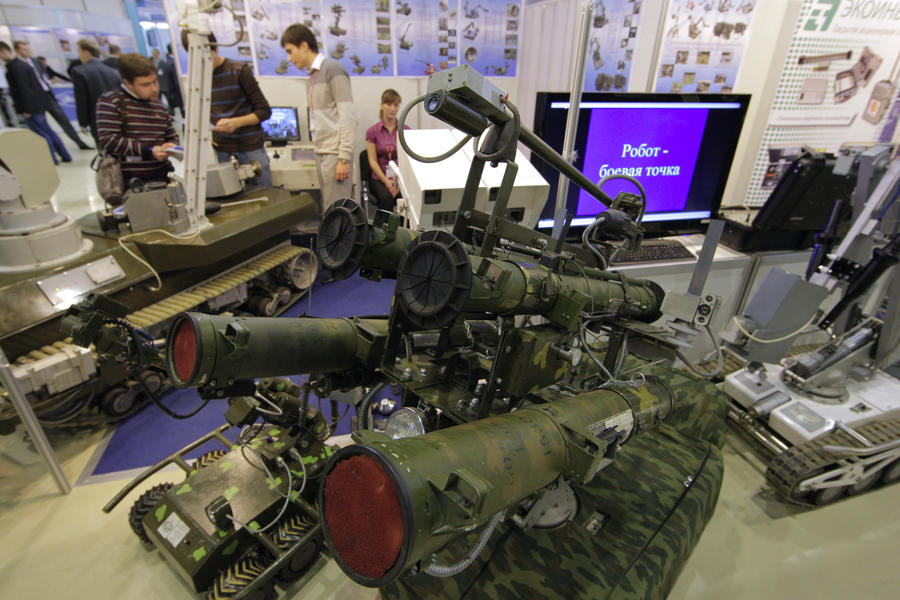 ​На службу в Ракетные войска РФ поступят инновационные роботокомплексы
