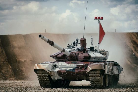 В учебный центр ВВО поступили современные мультимедийные тренажеры для обучения танкистов