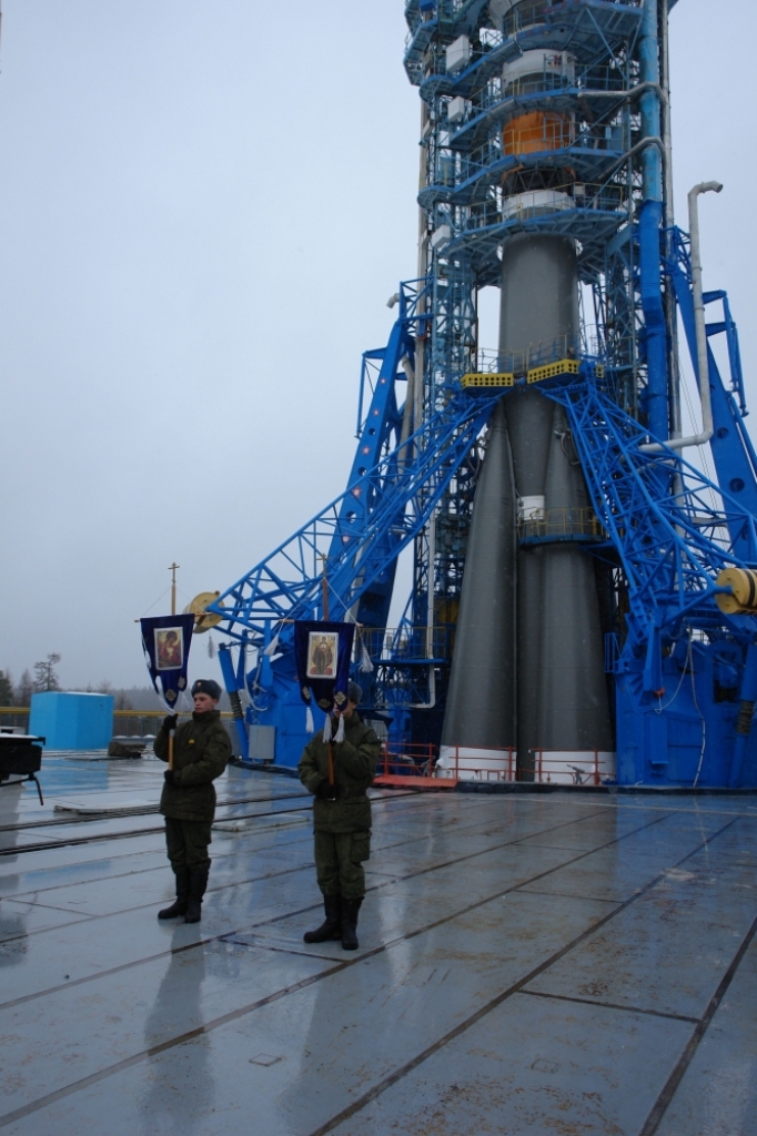 РКН "Союз-2.1а" установлена на стартовом комплексе космодрома Плесецк
