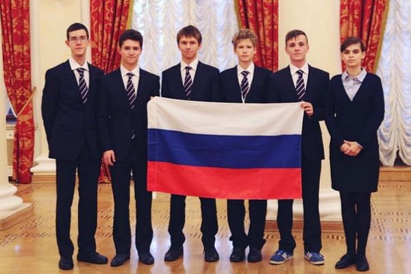 8 российских школьников получили медали XX международной олимпиады