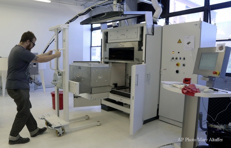 Ученые Томского государственного университета создали 3-D принтер, печатающий керамические изделия