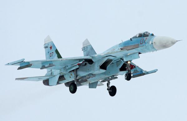 Авиаполк Западного военного округа получил звено многоцелевых истребителей четвертого поколения Су-27-CМ