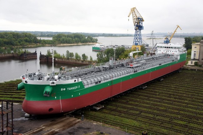 Судостроительный завод Красное Сормово спустил на воду танкер для компании Балт Флот Танкер