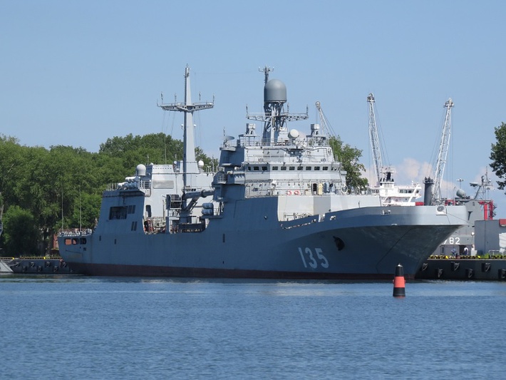 Большой десантный корабль «Иван Грен» приступил к ходовым заводским испытаниям