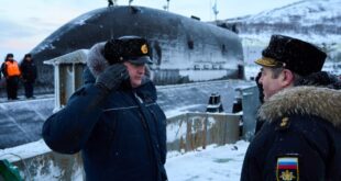 Прибытие новейшей атомной подводной лодки «Архангельск» на Северный флот