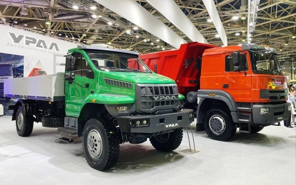 Запуск нового грузовика «Урал-80» на заводе «Урал» Запуск нового грузовика «Урал-80» на заводе «Урал»
