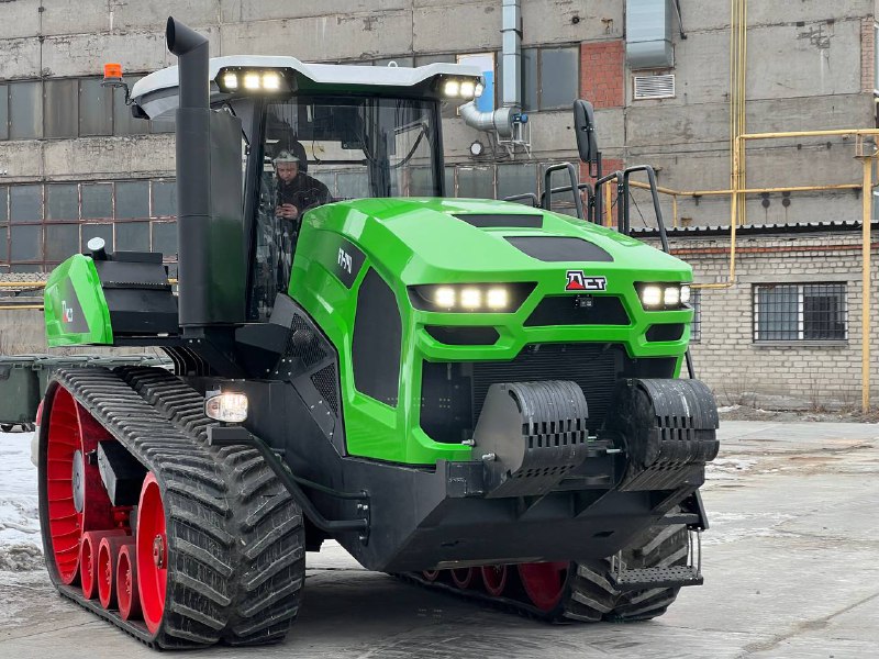 Новый трактор FT-7 от ДСТ-Урал