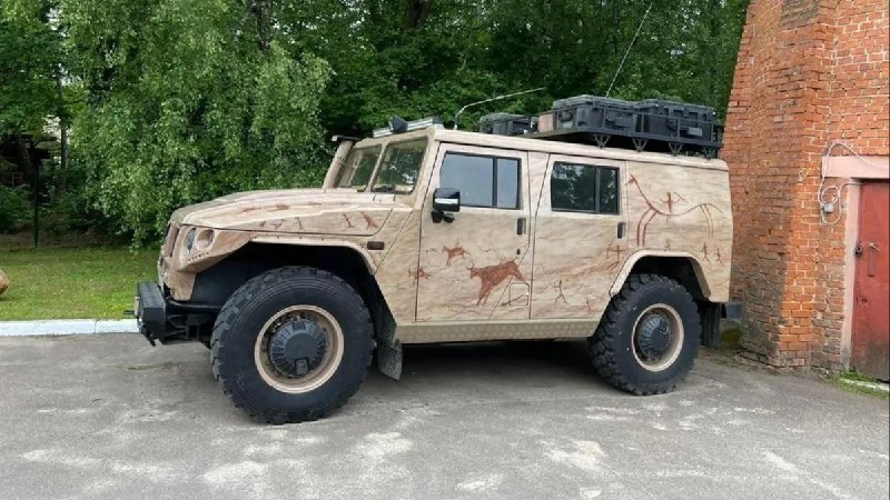 Продаётся уникальный внедорожник «Тигр» с роскошной отделкой за 10 миллионов