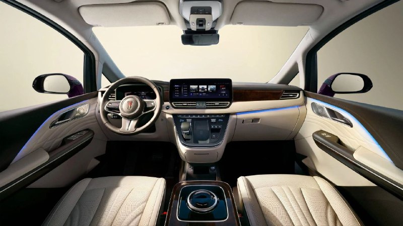 Возвращение минивэна Hongqi HQ9 в Россию: новые цены и спецификации