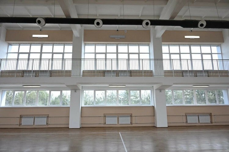 Обновленный дворец спорта «Юность» в Докучаевске