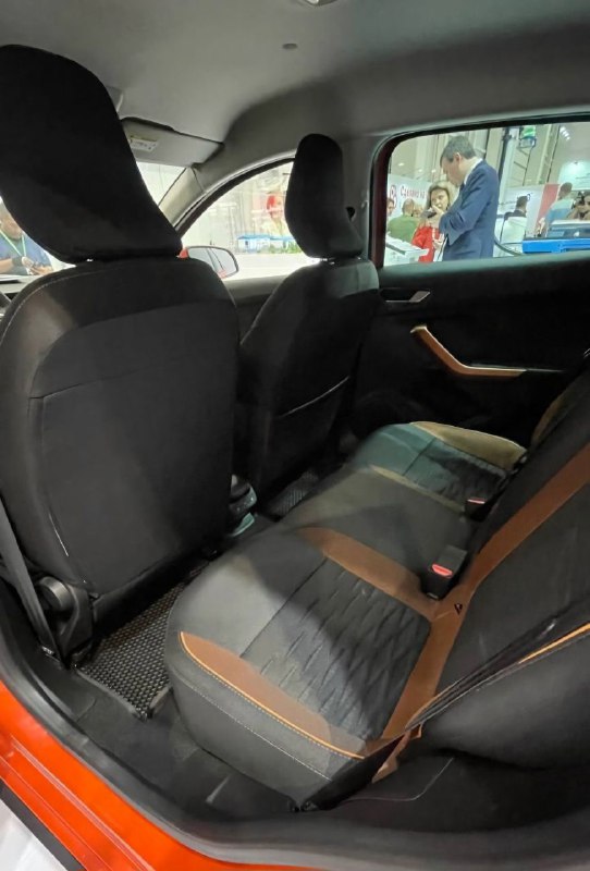 АвтоВАЗа представил новый кросс-универсал LADA Iskra SW Cross на выставке в Ташкенте
