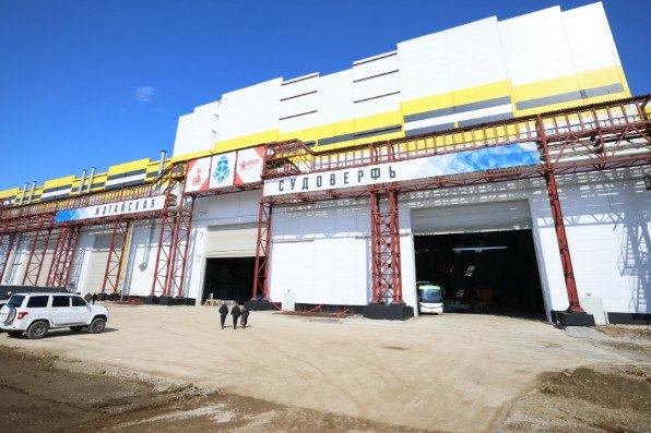 На Якутской судоверфи строят паром для перевозки сельхозтехники
