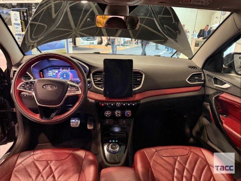 Объявлен электроседан LADA e-Aura: быстрее бензиновой версии на 4,5 секунды