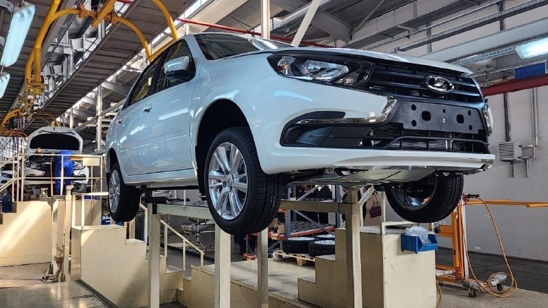 Автомобили LADA начнут производить в Узбекистане под новым брендом Автомобили LADA начнут производить в Узбекистане под новым брендом