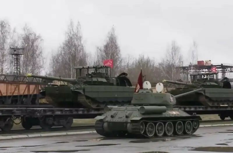 «Уралвагонзавод» поставил в армию модернизированные танки Т-72М и Т-90М «Прорыв» к Дню Победы