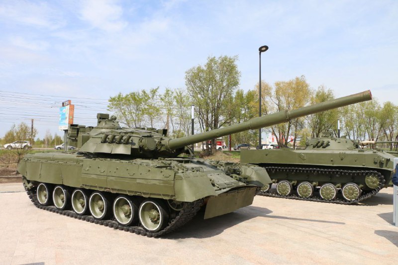 Открытие нового парка «Патриот» в Омске с экспозицией боевой техники