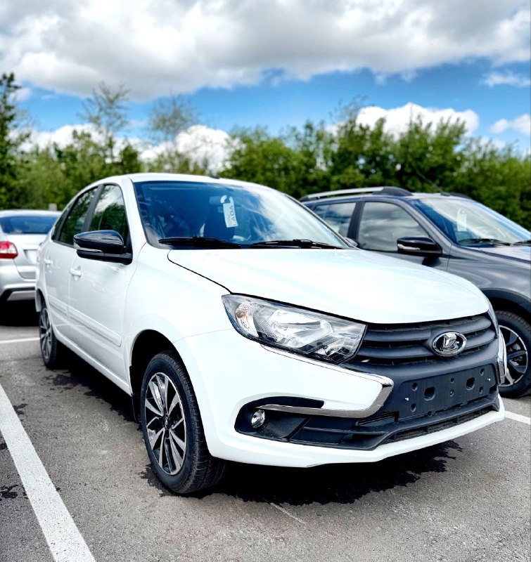 Обзор обновлённой версии LADA Granta в топовой комплектации