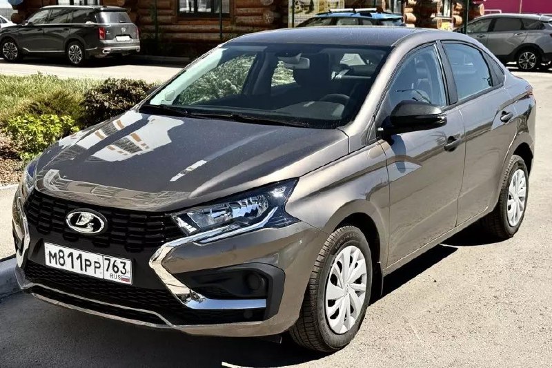 Новые детали и первые фото базовой версии LADA Iskra