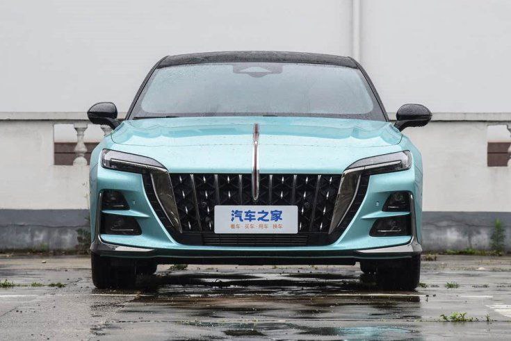 Дата российской премьеры премиального лифтбека Hongqi H6 объявлена