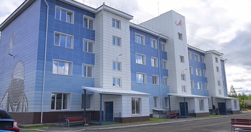 Рост введения жилья в России за первые четыре месяца 2025 года