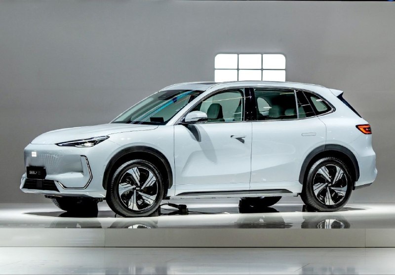 Geely EX5 вошел в топ-5 популярных электромобилей в России в апреле 2025 года