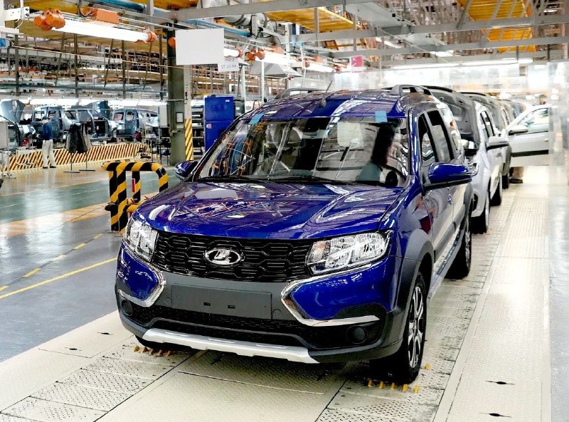 Лада Largus достигла отметки 50 тысяч выпущенных автомобилей на новом заводе в Ижевске