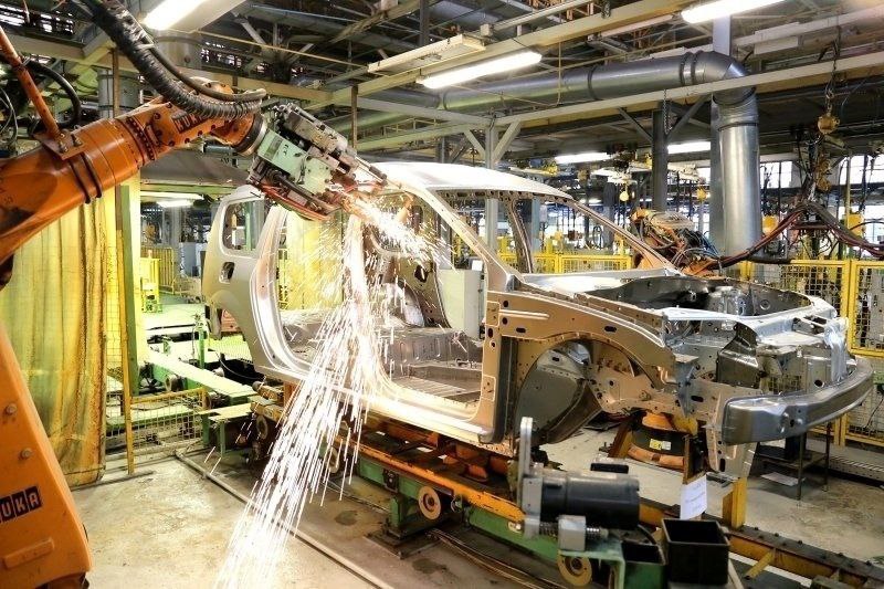 Лада Largus достигла отметки 50 тысяч выпущенных автомобилей на новом заводе в Ижевске