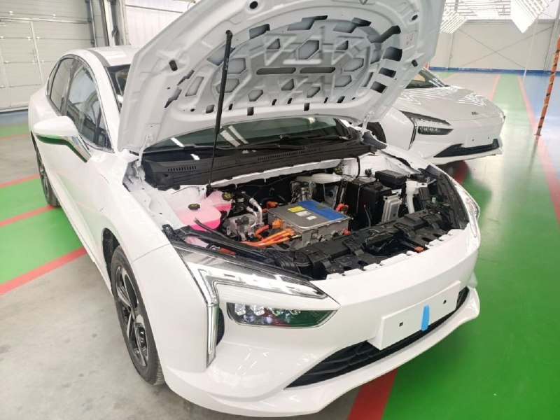 Обновленный электроседан Amberauto A5 с новыми опциями и расширенной комплектацией