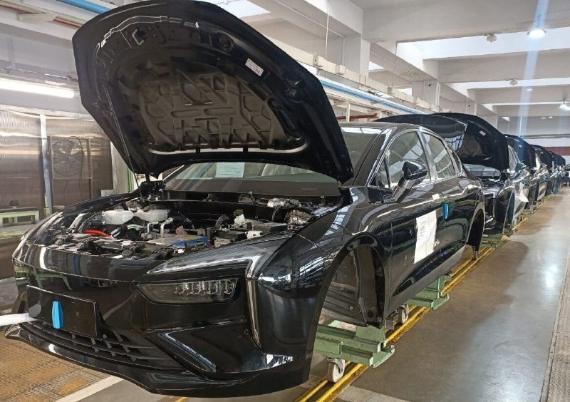 Обновленный электроседан Amberauto A5 с новыми опциями и расширенной комплектацией