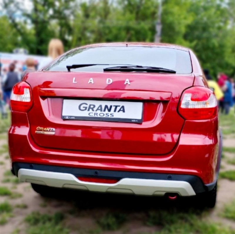 Новые фото LADA Granta Active Cross с обновленным дизайном и улучшенными характеристиками