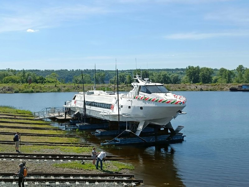 На Зеленодольском заводе спущено на воду инновационное судно «Метеор-2020» проекта 03830 На Зеленодольском заводе спущено на воду инновационное судно «Метеор-2020» проекта 03830