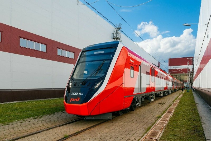 Завершена приемка нового двухсистемного электропоезда «Финист» на Уральских локомотивах